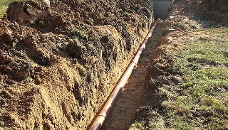 Копка траншей для водопровода в Бугуруслане: цена за метр от 930 руб.